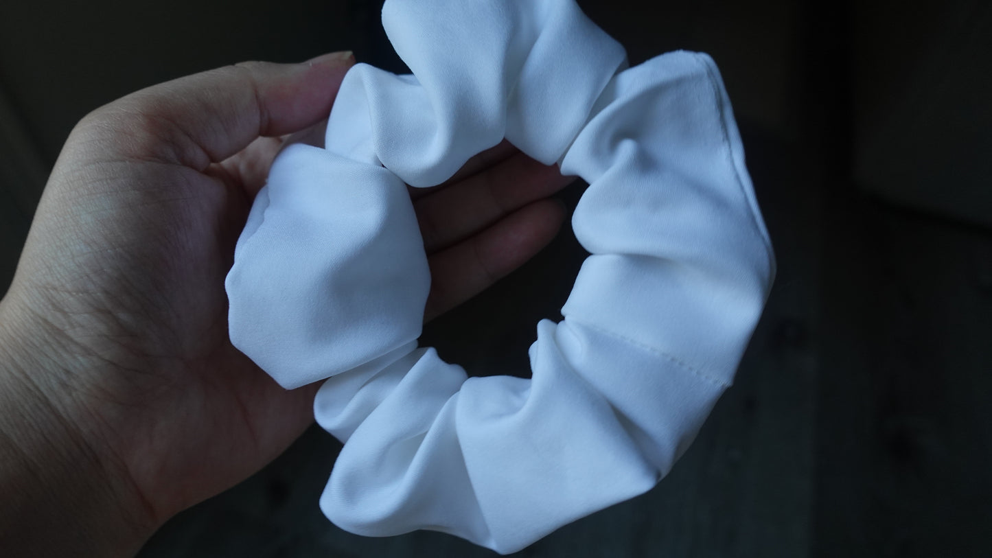 soft pearl scrunx