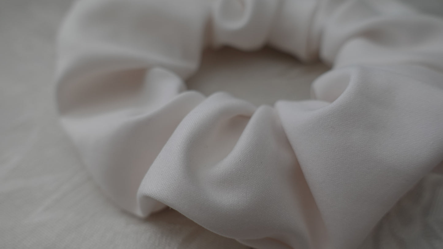 soft pearl scrunx