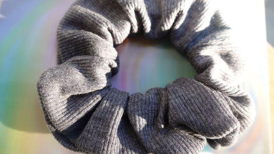 slate grey scrunx