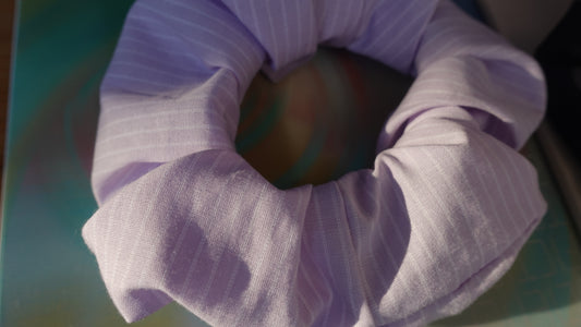 hazy lavender scrunx